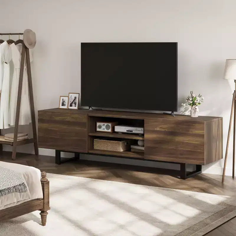 Meuble TV industriel pour téléviseur de 75 pouces, centre de divertissement naturel avec 2 tiroirs et pieds de support robustes, meuble TV en bois