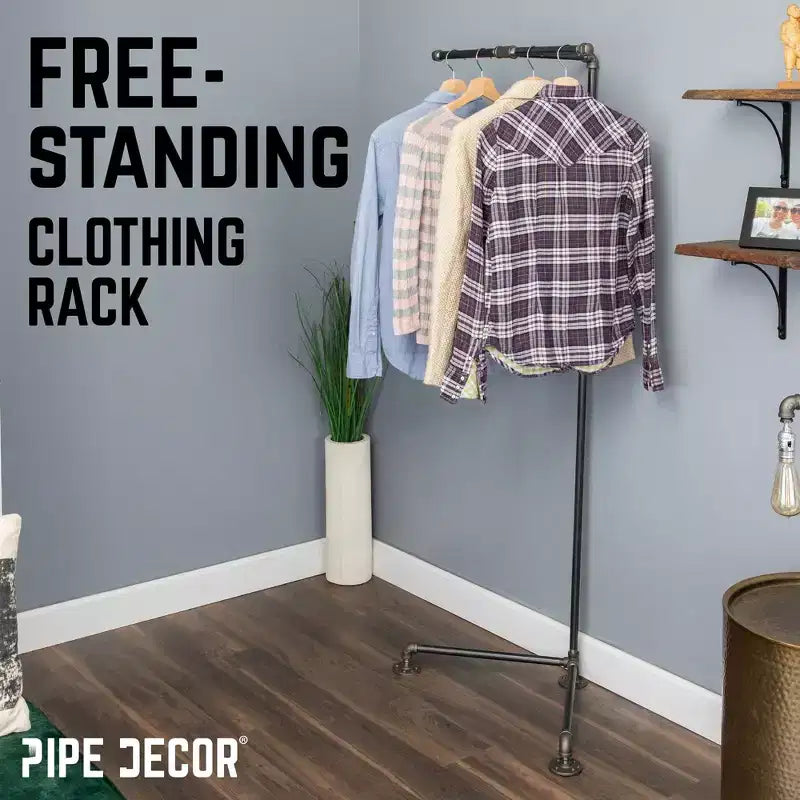 Portant à vêtements de style T sur pied